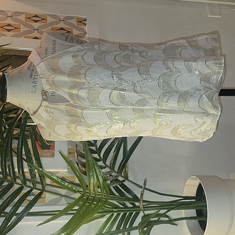 White House/ Black Market Silk Gold and cream sleeveless blouse